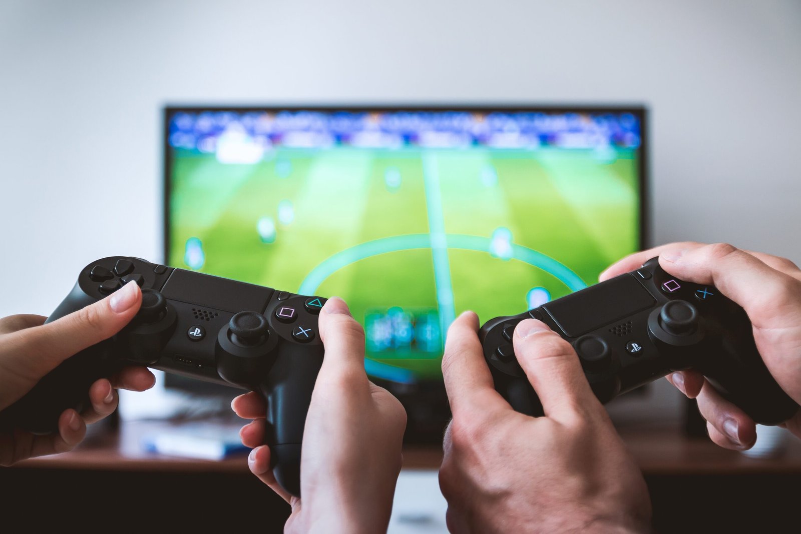 SAG-AFTRA Members Overwhelmingly Approve Strike Authorization on the IMA and the Video Game Industry